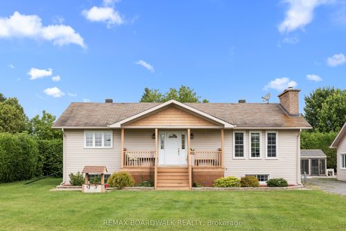 955 Lacroix Rd, Hammond, ON, K0A2A0 | Card Image