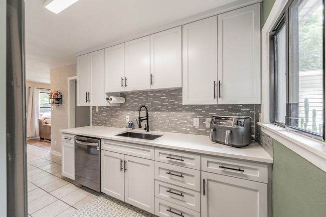 600 Brookfield Dr, House other with 3 bedrooms, 2 bathrooms and null parking in Hurst TX | Image 12