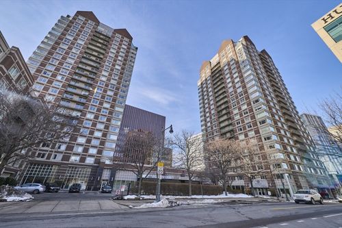 326-10 Museum Way, Cambridge, MA, 02141 | Card Image