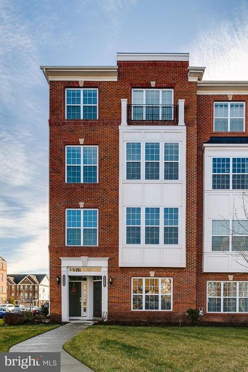 23502 Belvoir Woods Ter, ASHBURN, VA, 20148-7492 | Card Image