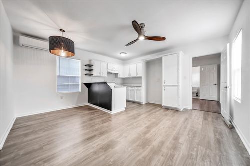 a-1710 Shelby St, Houston, TX, 77009-4354 | Card Image