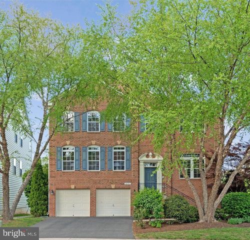 1697 Winterwood Ct, Herndon, VA, 20170-2990 | Card Image
