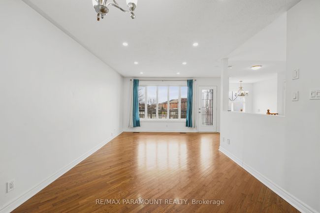 4 Summerdale Cres, House other with 5 bedrooms, 4 bathrooms and 4 parking in Brampton ON | Image 6