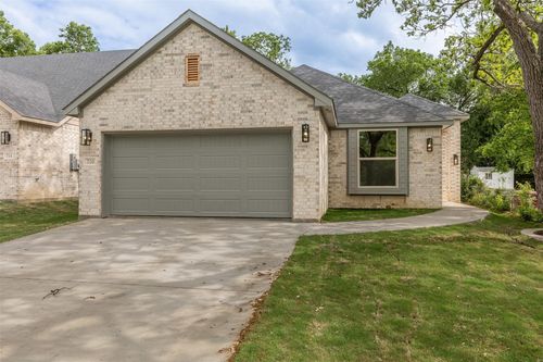 710 E Mcgee St, Sherman, TX, 75090-3824 | Card Image