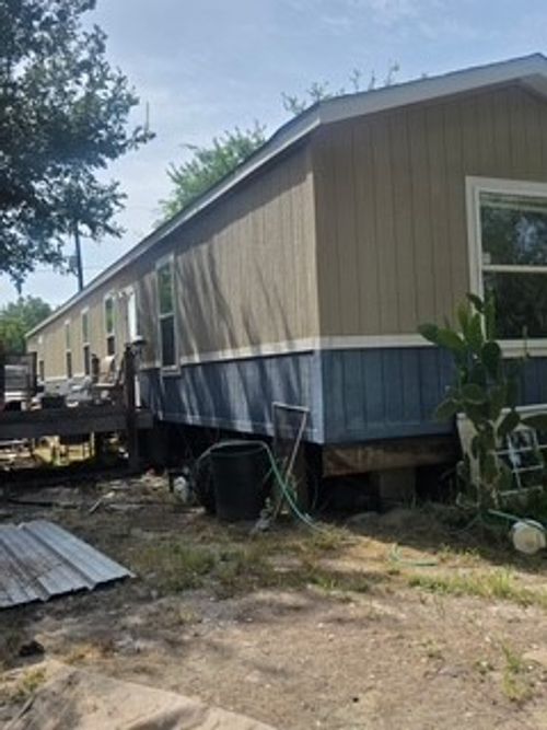 410 2nd St, Refugio, TX, 78377-3443 | Card Image