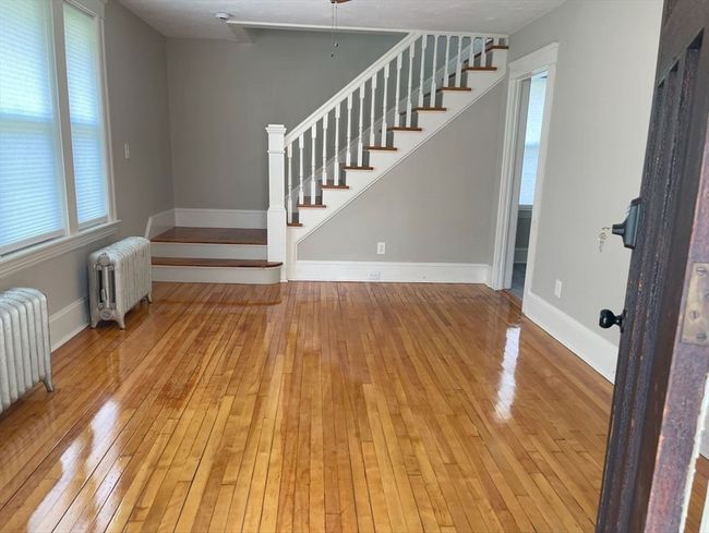 39 Barnard Rd, House other with 2 bedrooms, 1 bathrooms and 2 parking in Worcester MA | Image 5