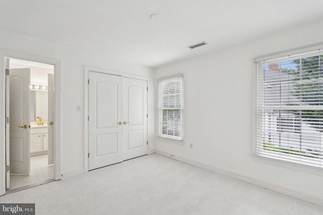 8109 Crooked Oaks Ct, House other with 4 bedrooms, 5 bathrooms and null parking in GAINESVILLE VA | Image 39
