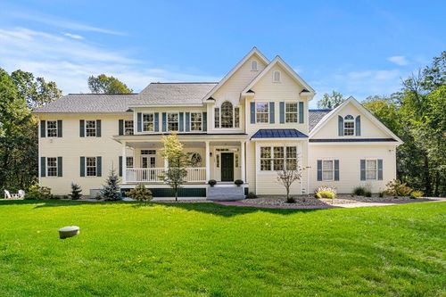 165 Thorndike St, Dunstable, MA, 01827-1423 | Card Image