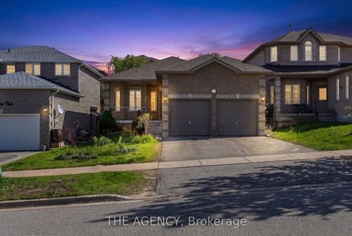 21 Silver Trail, Barrie, ON, L4N2S2 | Card Image