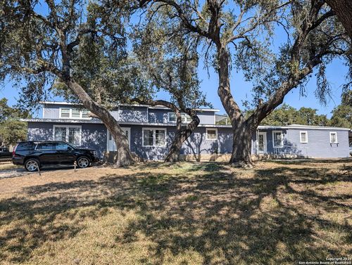 1201 Oblate Dr, Canyon Lake, TX, 78133-3682 | Card Image