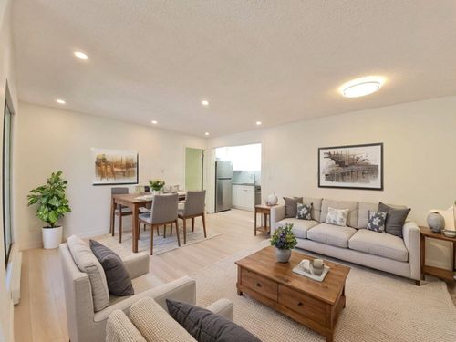 301-8645 Osler St, Vancouver, BC, V6P4E6 | Card Image