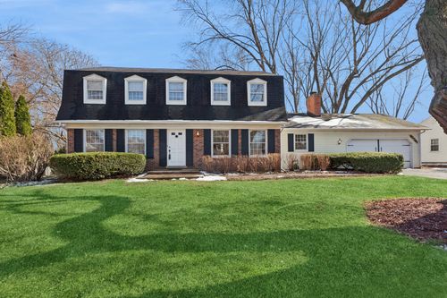 6S241 Concord Rd, Naperville, IL, 60540-3520 | Card Image