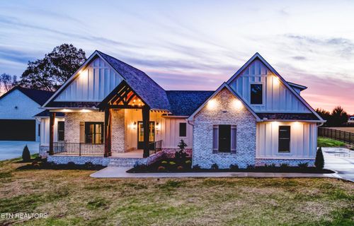 927 Herbert Dr, Greenback, TN, 37742-5003 | Card Image