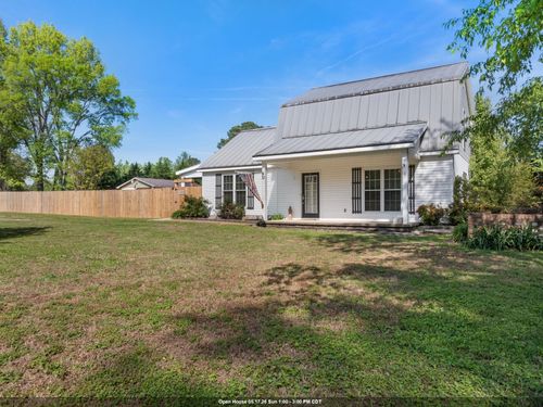 10 Montclair Dr, Killen, AL, 35645-8017 | Card Image