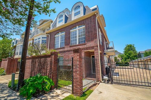 2022 Fairview Ave, Houston, TX, 77019-6716 | Card Image