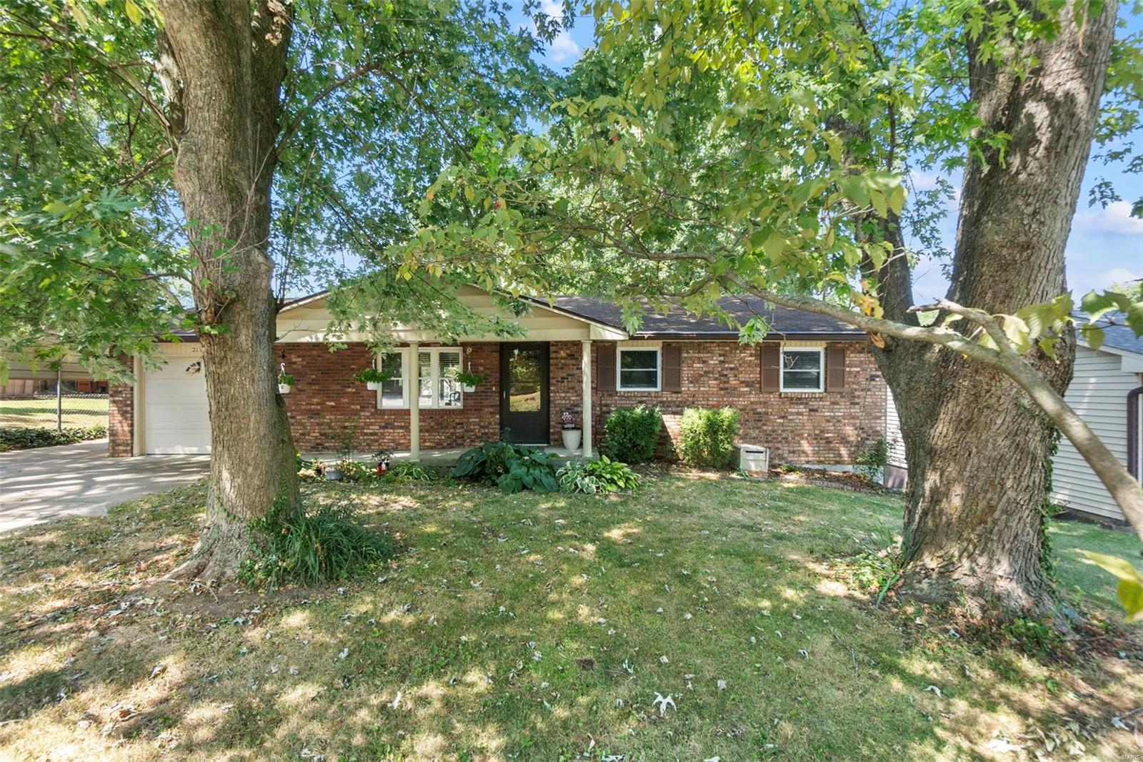 Forester Dr, Cape Girardeau, MO 63701
