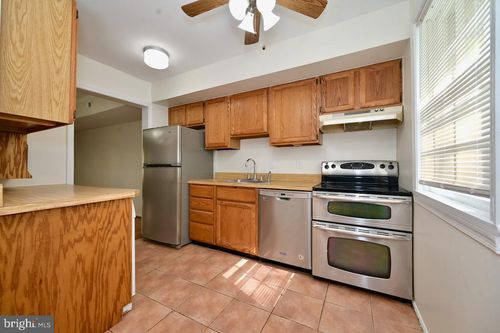 20-862-862 Azalea Dr, ROCKVILLE, MD, 20850-2017 | Card Image