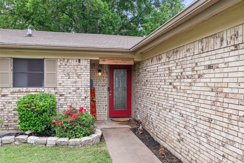 2015 Roberts Dr, Granbury, TX, 76048-5671 | Card Image