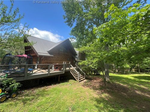 849 Random Rd, Ripley, WV, 25271-6101 | Card Image