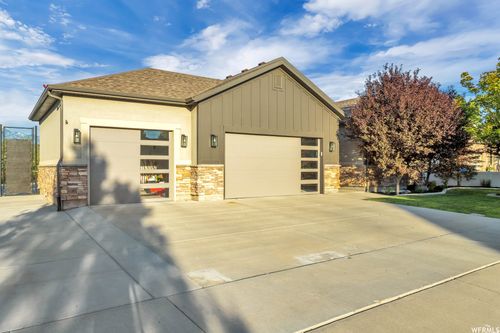 12543 S Andreas St, Riverton, UT, 84096-3946 | Card Image