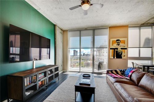 1502-300 S Australian Ave, West Palm Beach, FL, 33401-5083 | Card Image