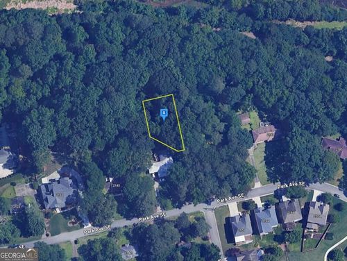 2161 Park Ave Se, Smyrna, GA, 30080-6941 | Card Image