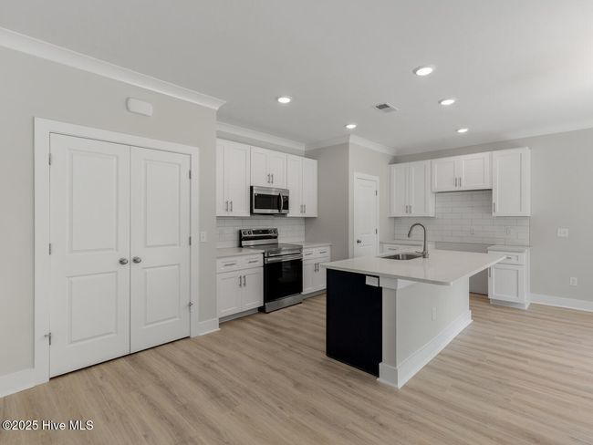 412 Triton Ln, Townhouse with 3 bedrooms, 3 bathrooms and 2 parking in Surf City NC | Image 4
