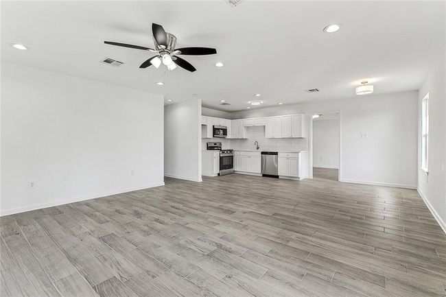 7504 Birch St, House other with 4 bedrooms, 2 bathrooms and null parking in Violet LA | Image 4