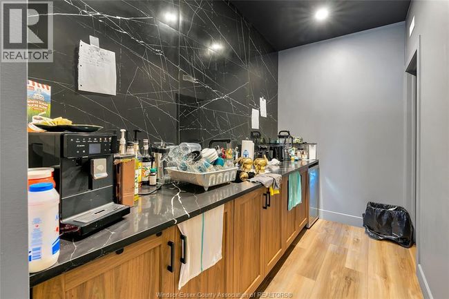 4667 Wyandotte St E, Home with 0 bedrooms, 0 bathrooms and null parking in Windsor ON | Image 45