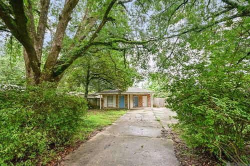 124 Sherry Dr, Hammond, LA, 70401-1245 | Card Image