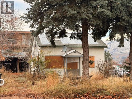 1904 31 St, Vernon, BC, V1T5G9 | Card Image