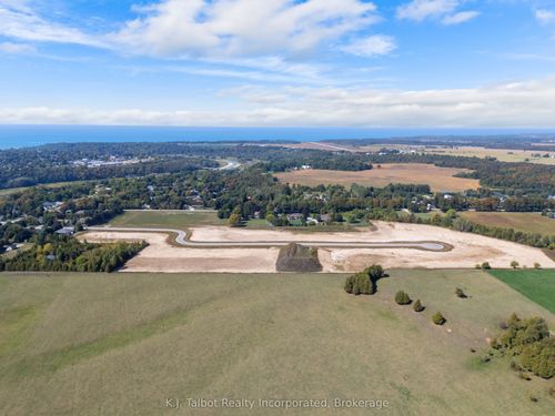 81242 Fern Dr, Goderich, ON, N7A3Y1 | Card Image