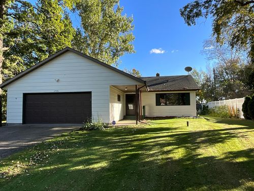 17591 Upper Spunk Lake Rd, Avon, MN, 56310-9627 | Card Image