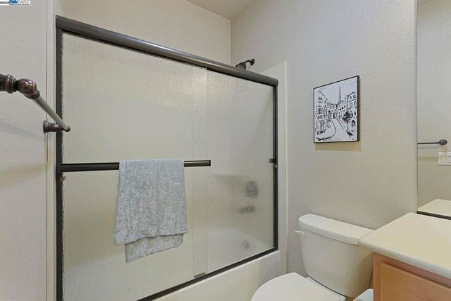 2961 Clear Point Way, House other with 2 bedrooms, 2 bathrooms and 2 parking in Manteca CA | Image 34