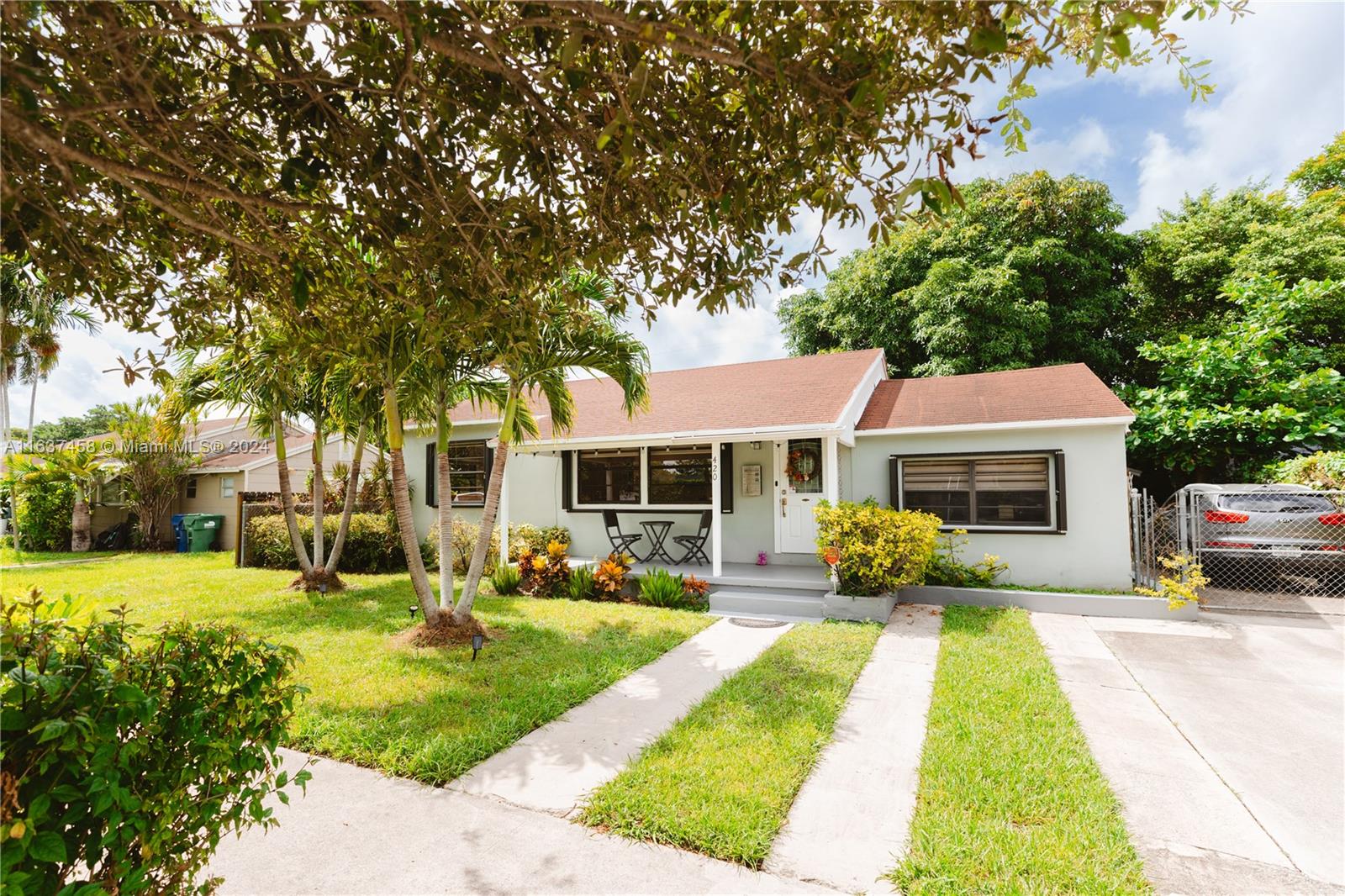 110th Ter, Miami, FL 33161