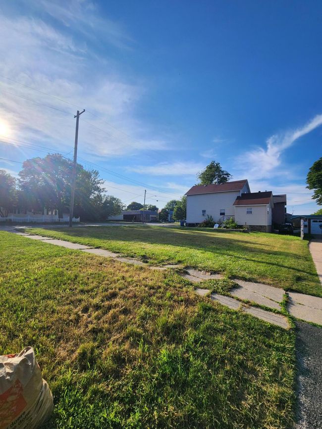 315 Cypress St, Home with 0 bedrooms, 0 bathrooms and null parking in Manistee MI | Image 9