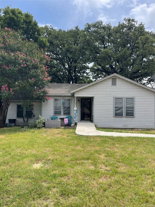 5801 Estes Ave, Forest Hill, TX, 76119-6734 | Card Image