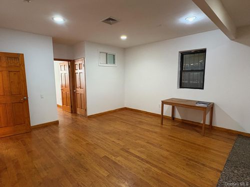 apt-1b-3111 Linden Pl, Flushing, NY, 11354-1993 | Card Image