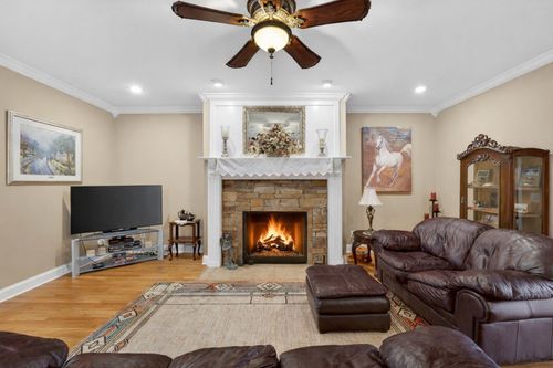 600 Bates Hollow Rd, Prospect, TN, 38477-6050 | Card Image