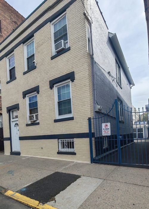 6118 Monroe Pl, West New York, NJ, 07093-5406 | Card Image