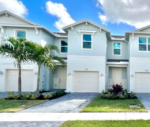 212 Se Woodbark St, Port St. Lucie, FL, 34984-6695 | Card Image