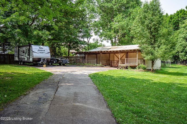 2918 Spickert Knob Rd, House other with 5 bedrooms, 4 bathrooms and null parking in Floyds Knobs IN | Image 74