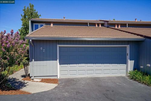 62 Rolling Green Cir, Pleasant Hill, CA, 94523-3265 | Card Image