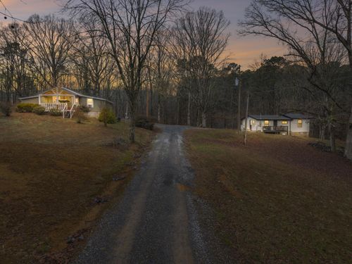 457 Stacy Rd Ne, Dalton, GA, 30721-6716 | Card Image