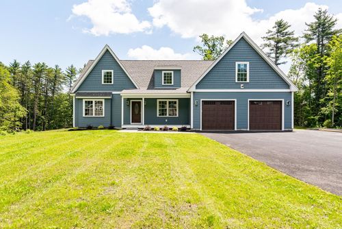 15 Pine St, Rollinsford, NH, 03869-5614 | Card Image