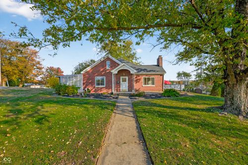 309 N High St, Brownstown, IN, 47220-1407 | Card Image