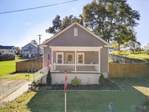 651 Round St, Woodruff, SC, 29388-1742 | Card Image