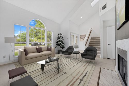 815 Ventura Park, Irving, TX, 75061 | Card Image