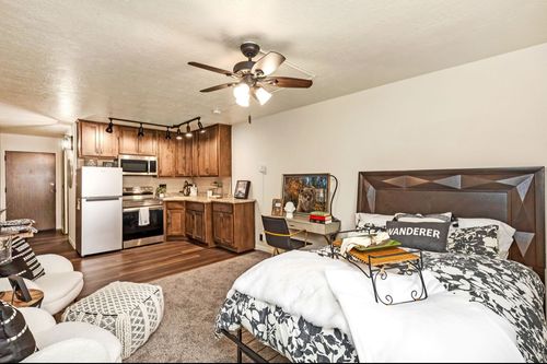 apt-207-925 1st Ave N, Great Falls, MT, 59401-2652 | Card Image