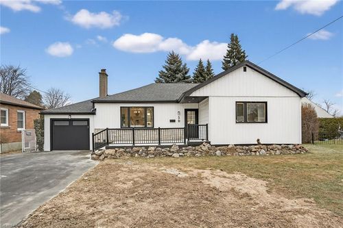 50 Mountain Ave N, Stoney Creek, ON, L8G3N9 | Card Image